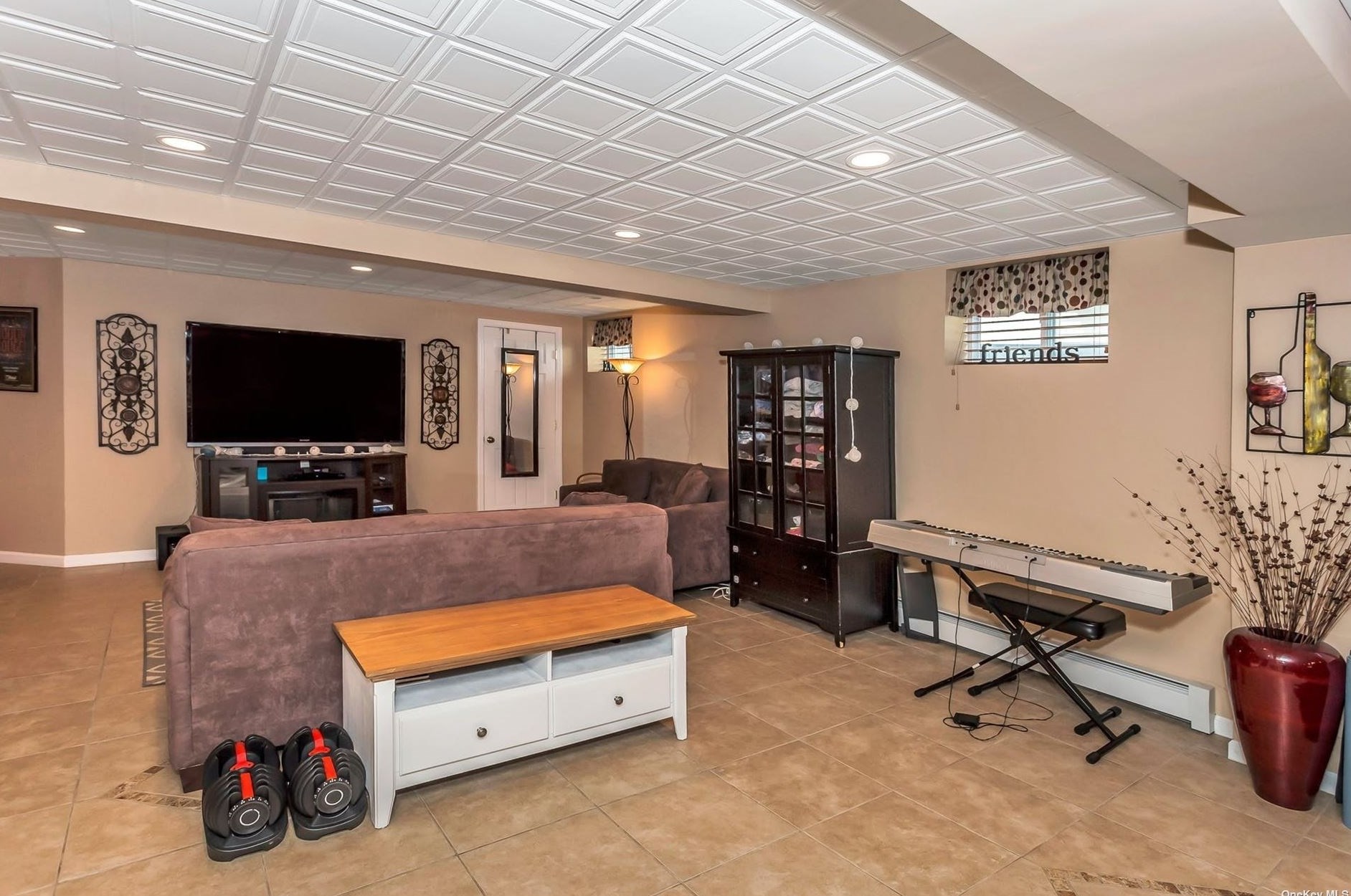 2159 Marvin Pl, North Merrick NY  11566-2227 exterior