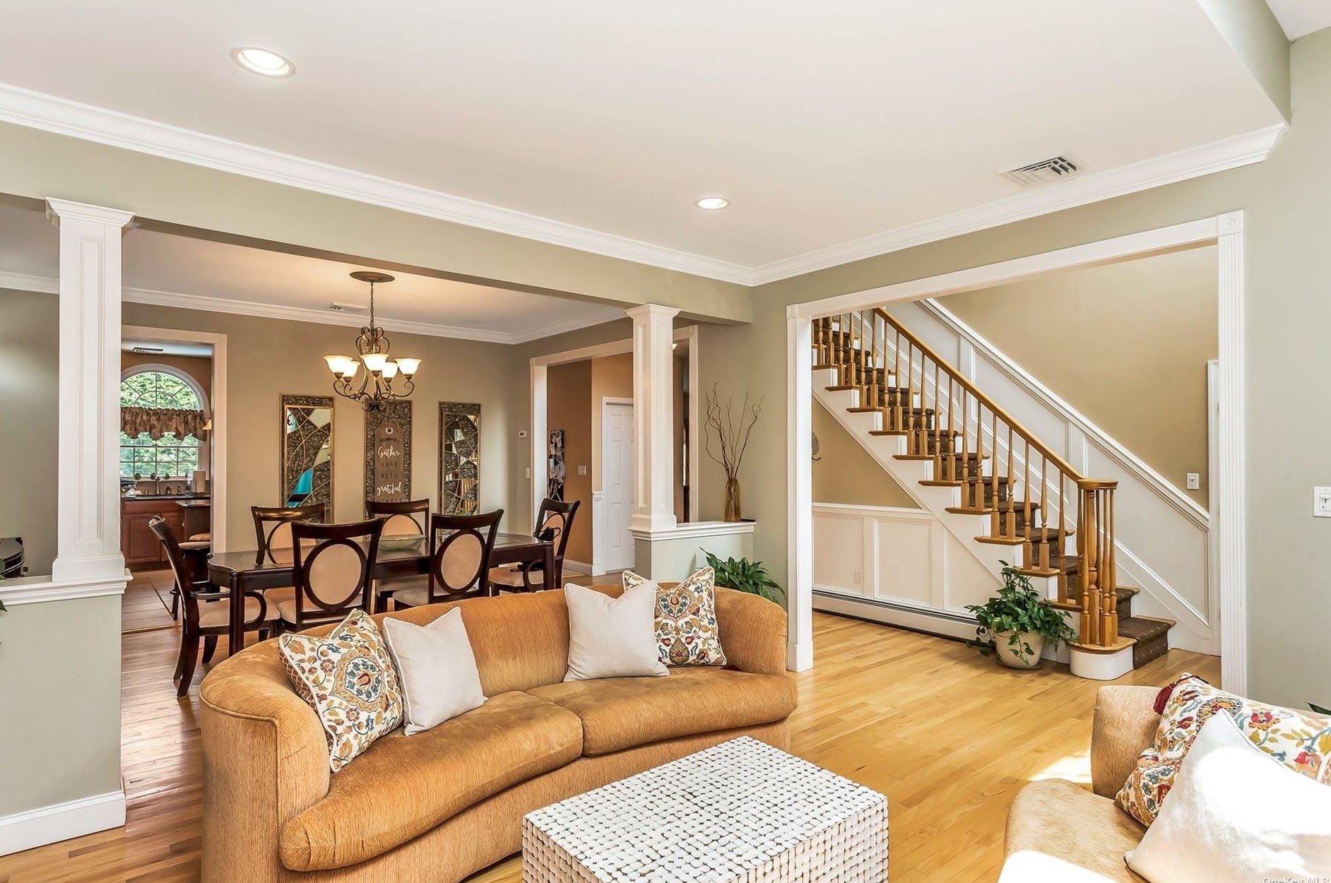 2159 Marvin Pl, North Merrick NY  11566-2227 exterior