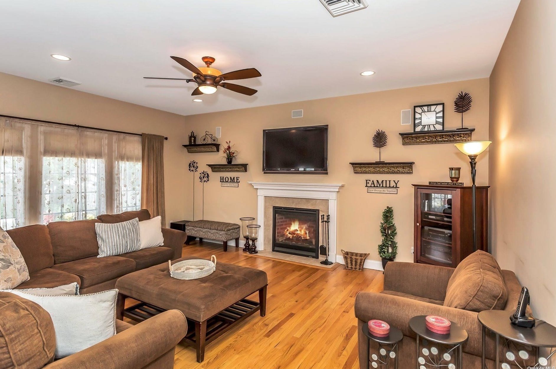 2159 Marvin Pl, North Merrick NY  11566-2227 exterior