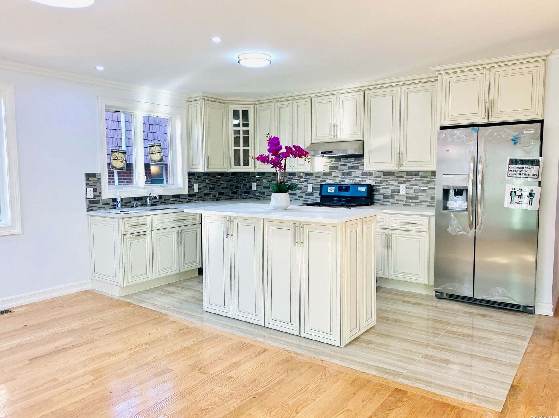 71-29 165th St #2dn Fl, Flushing, NY 11365