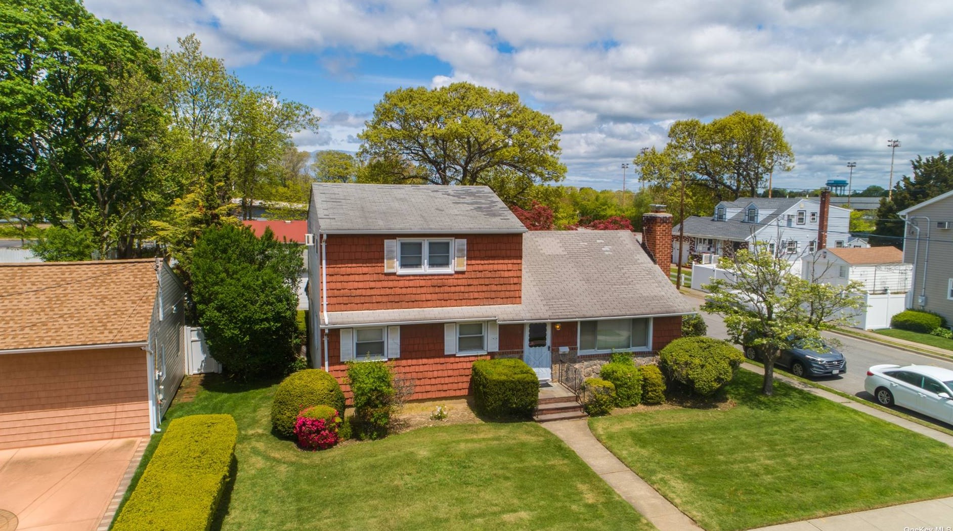 182 Sycamore Ave, Bethpage, NY 11714
