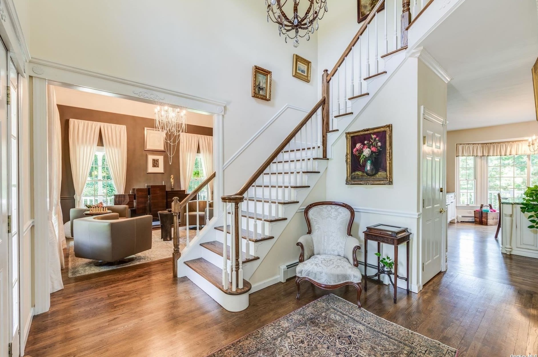 3 Strawberry Knoll Ct, Northport, NY 11768