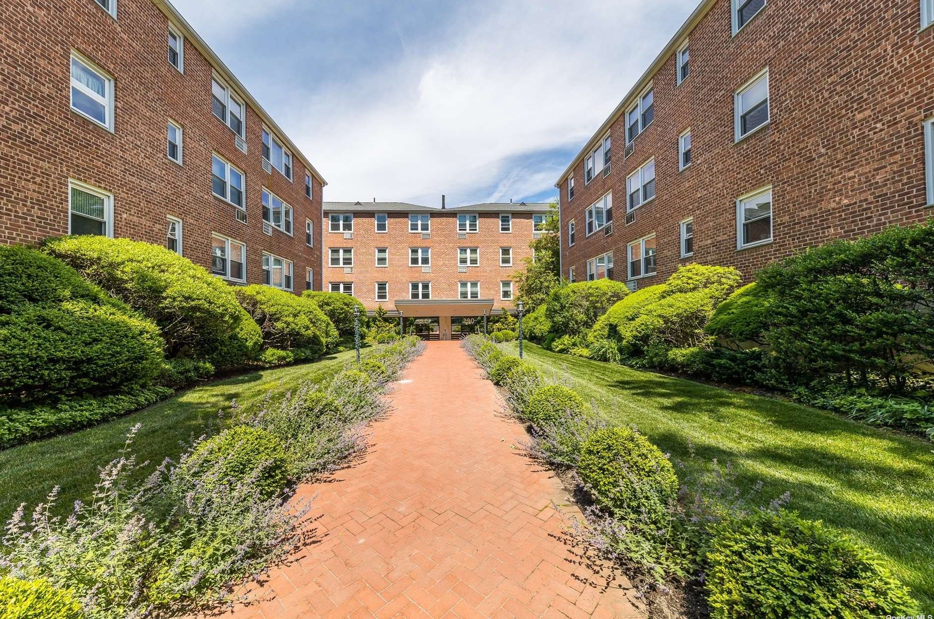 290 Atlantic Ave #203, East Rockaway, NY 11518