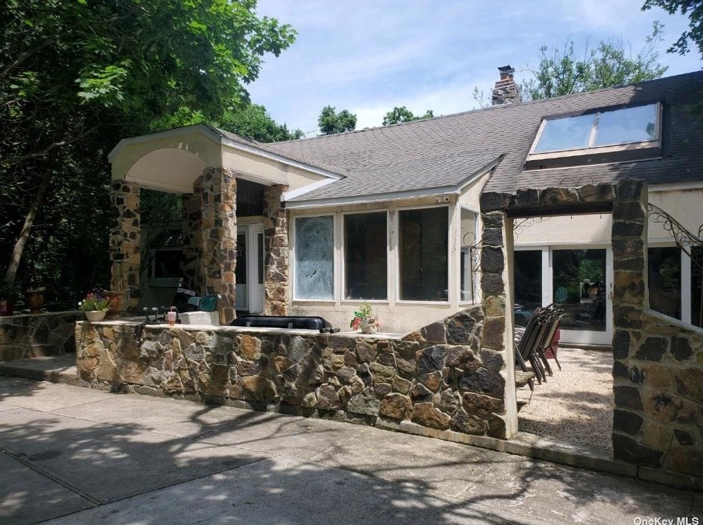 255 Candlewood Path, Huntington Station, NY 11746