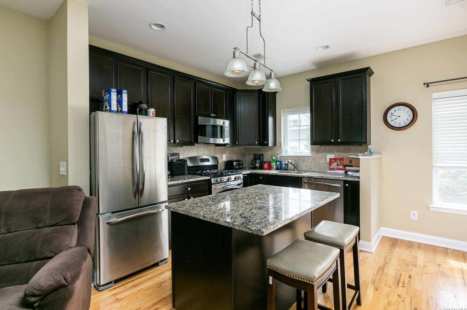 5 Lager Ln, Canaan Lake, NY 11772-4176