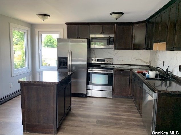 1520 3rd St, Babylon, NY 11704