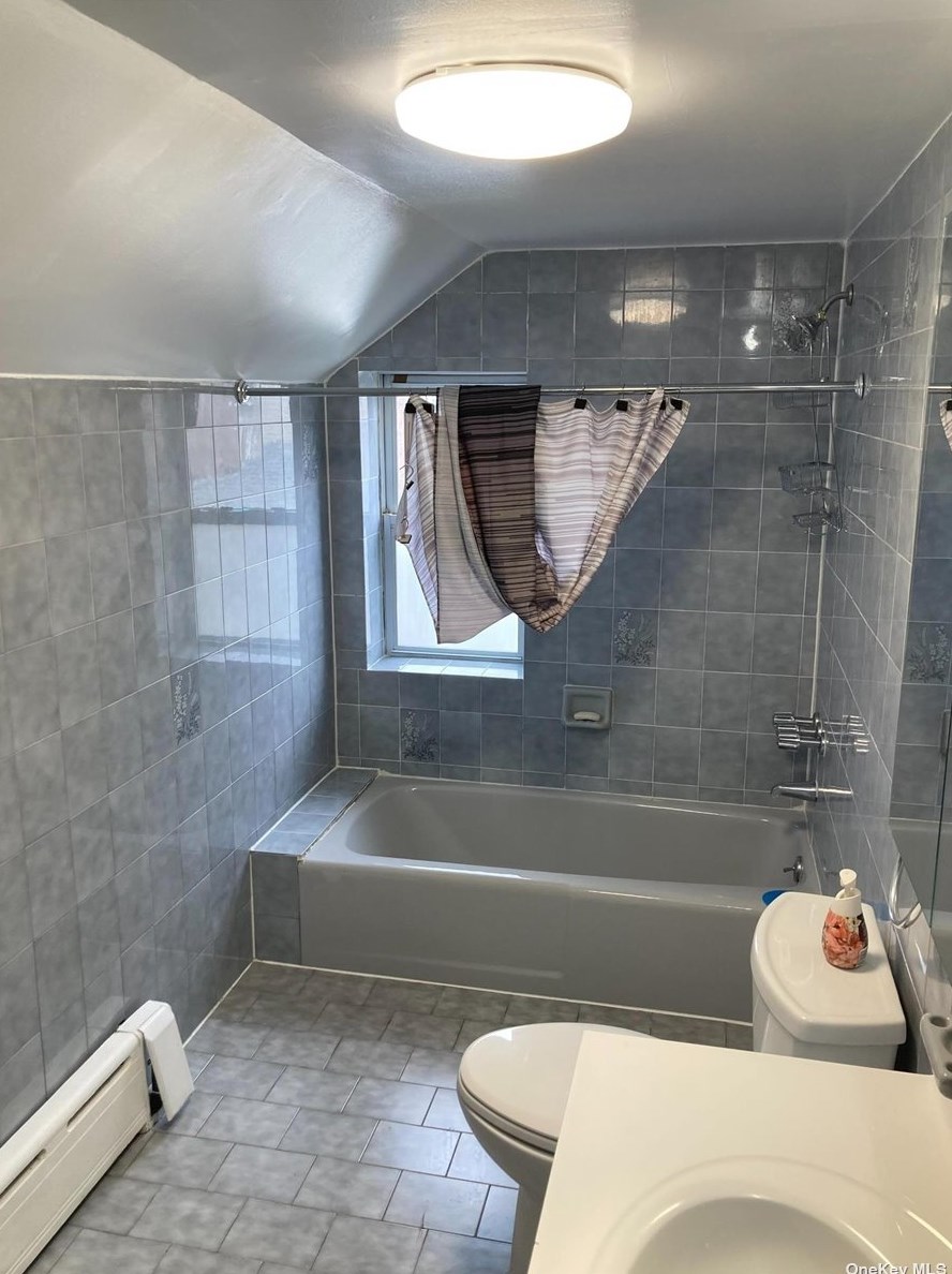 61-24 169th St, Flushing, NY 11365