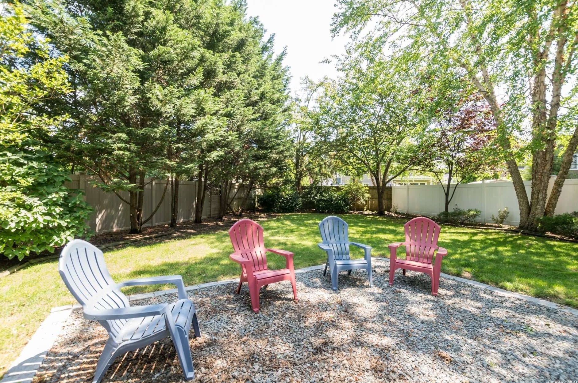 12 Alton Ct, North Merrick NY  11566-1401 exterior