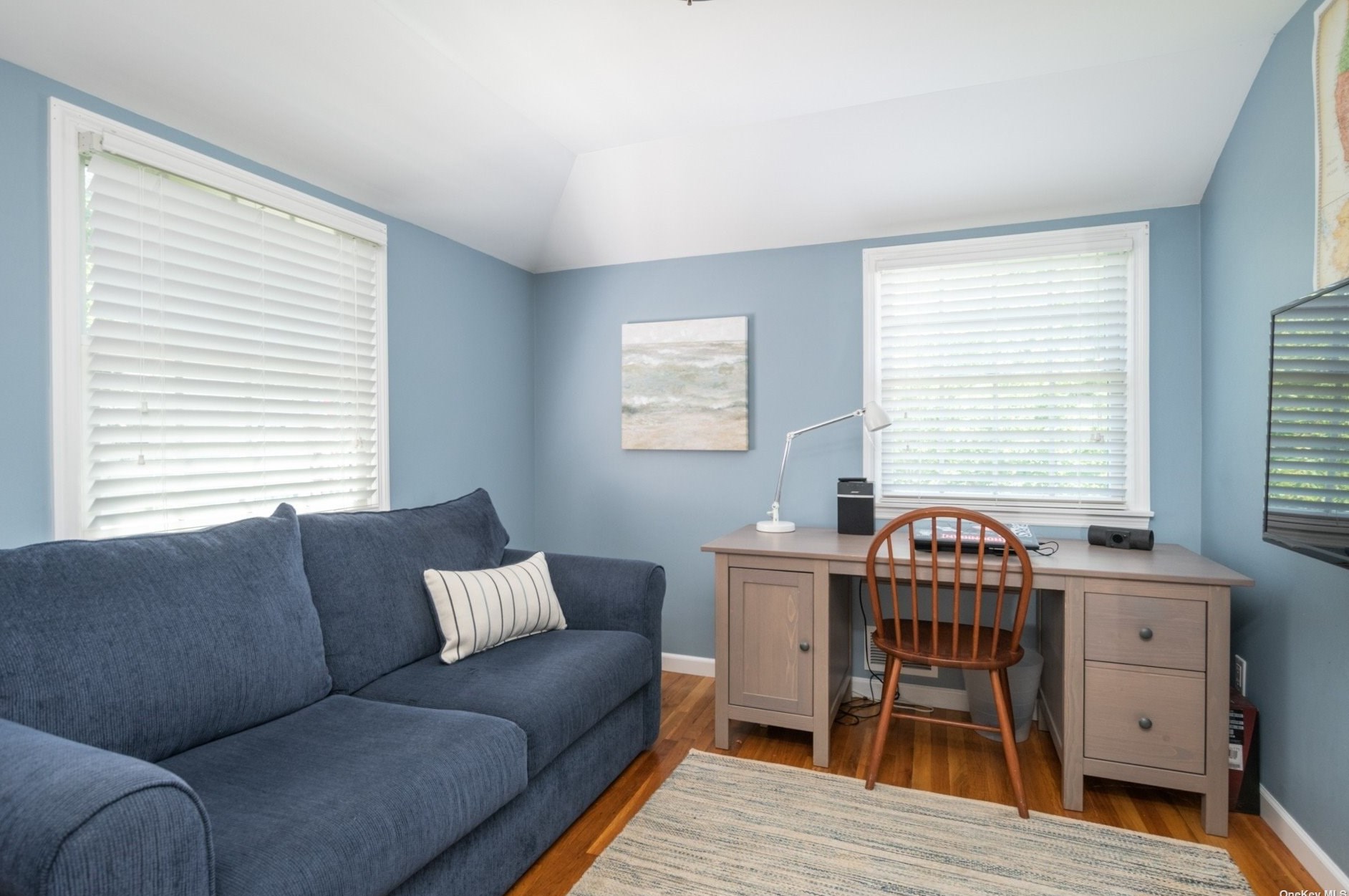 12 Alton Ct, North Merrick NY  11566-1401 exterior