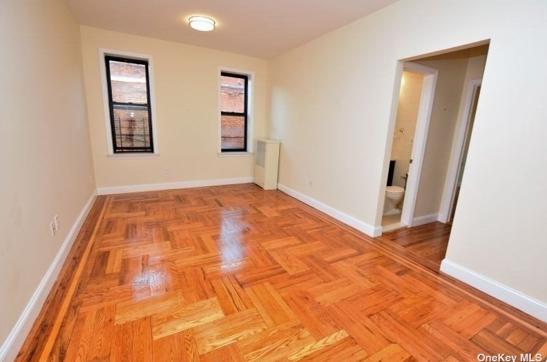 3720 83rd St Apt 2j, Flushing, NY