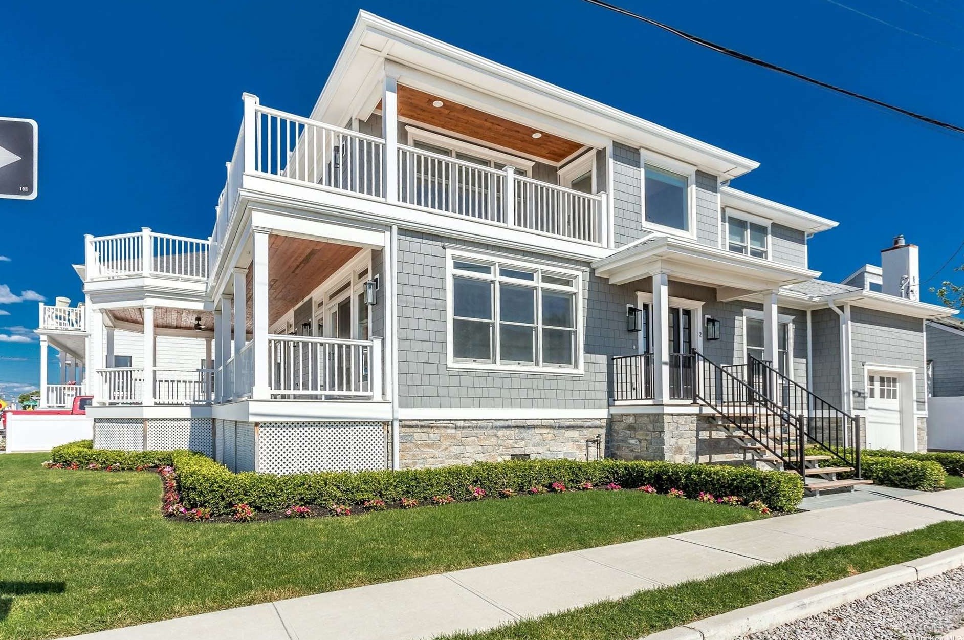 2 Baldwin Ave, Pt Lookout, NY 11569