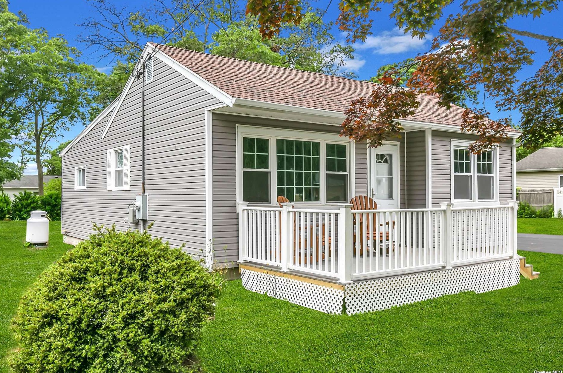 22 Aster Ave, Holtsville, NY 11742