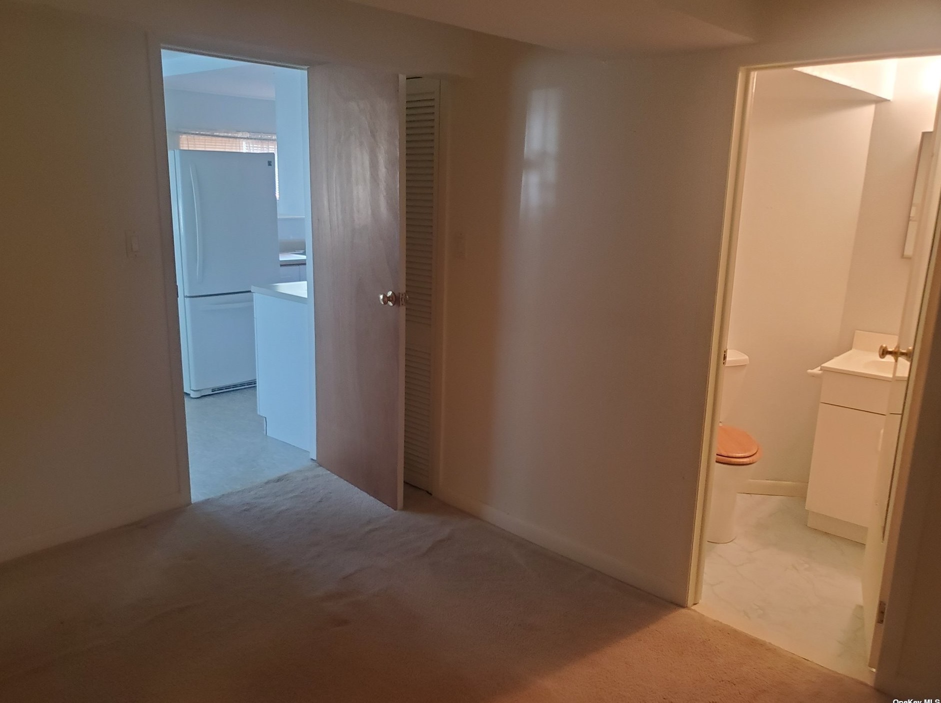 33 Strauss Ave, Selden NY  11784-1921 exterior