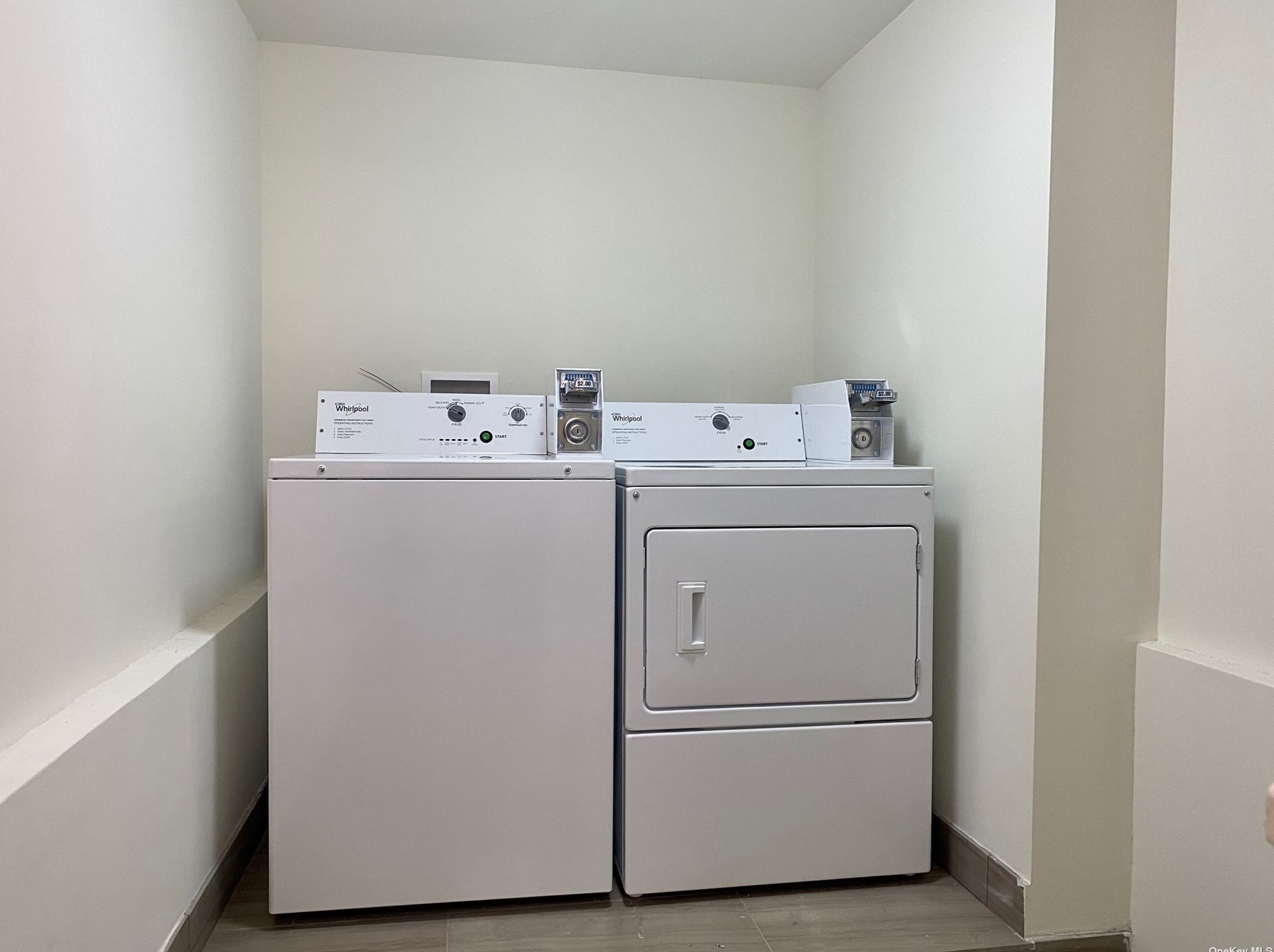 6830 76th St St #2, Flushing, NY 11379