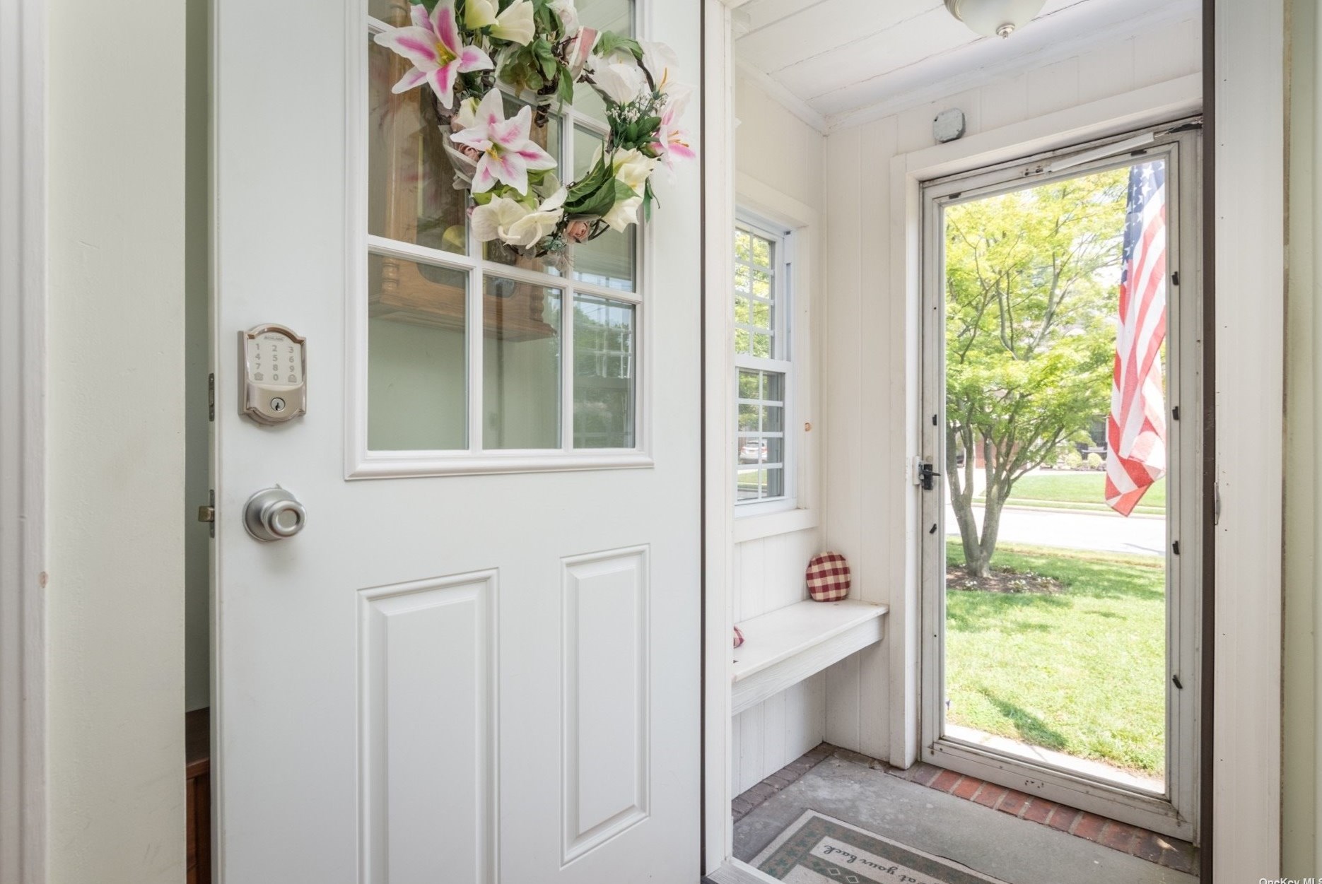 55 Stevens Ave, North Merrick, NY 11566-2838
