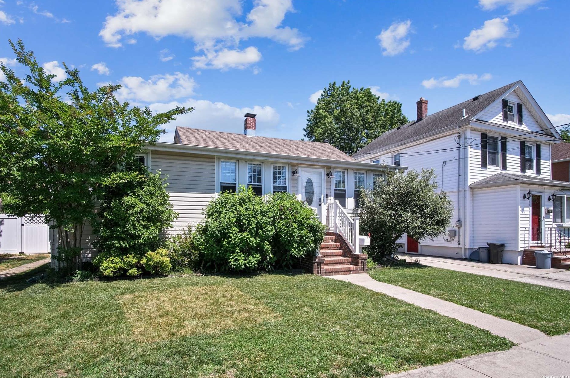 454 Horton Hwy, Williston Park, NY 11596