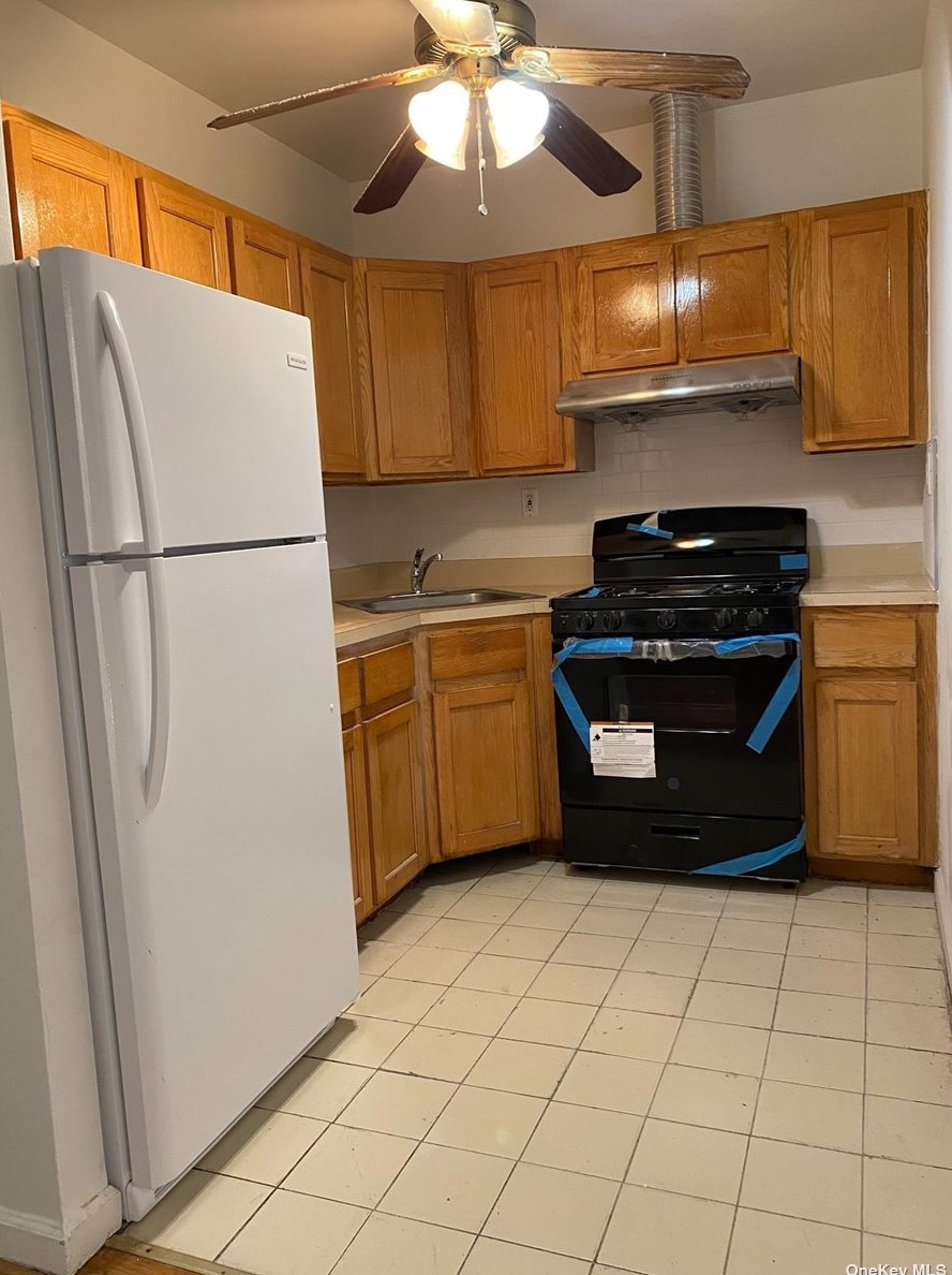 39-18 108th St #3r, Flushing, NY 11368