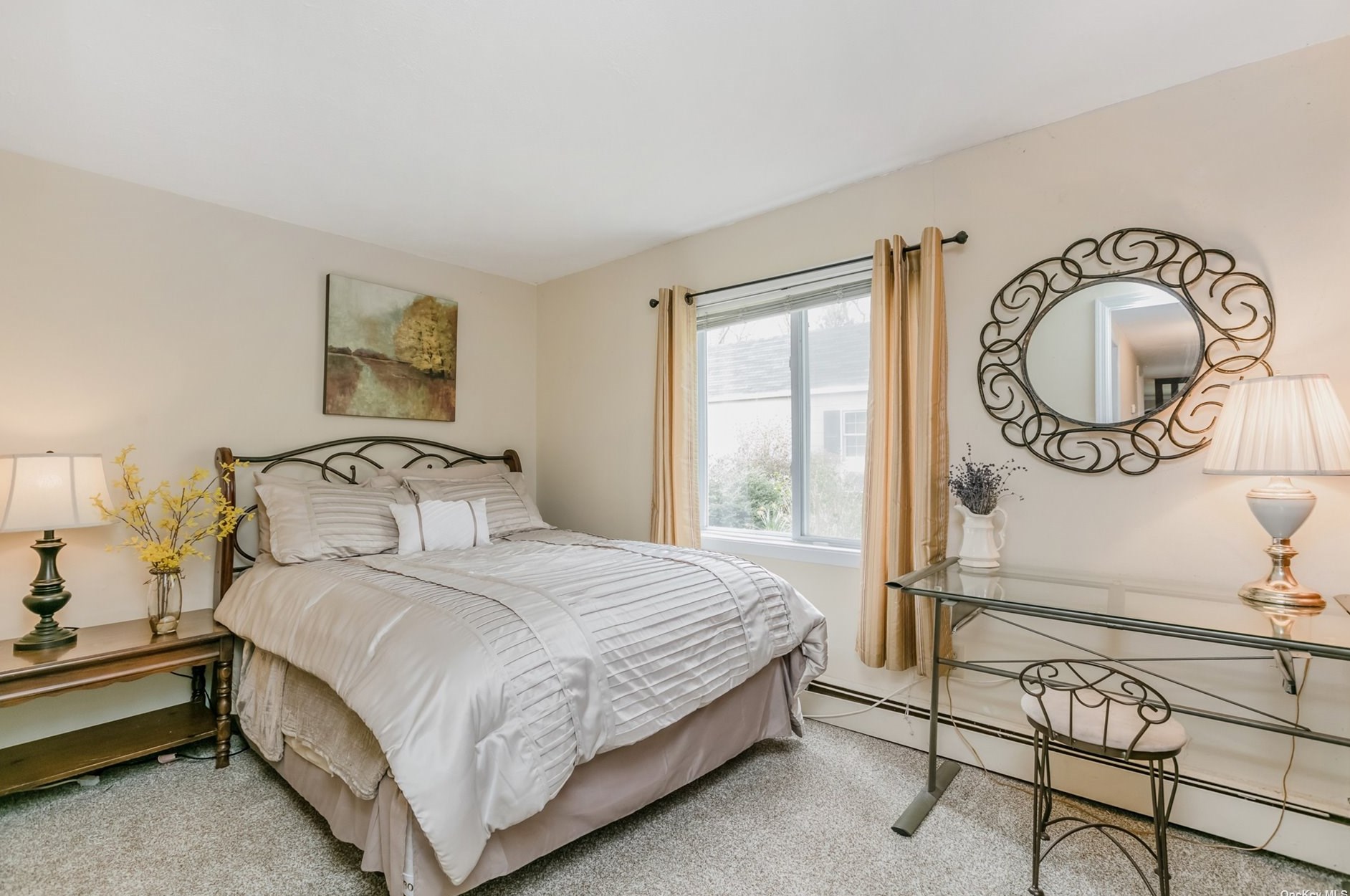 112 Bedford Ave, Hauppauge NY 11749-4831 exterior