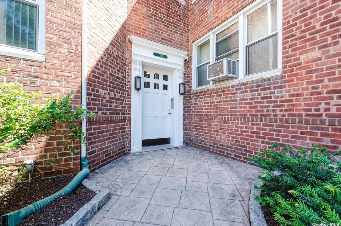 1361 Broadway #b-27, Hewlett, NY 11557
