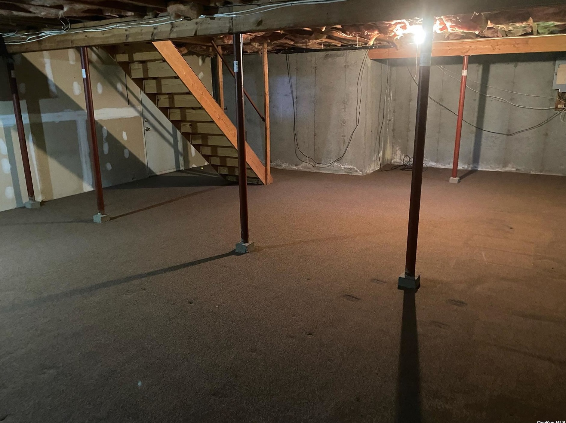 18 Highland Rd, Rocky Point NY  11778-9633 exterior