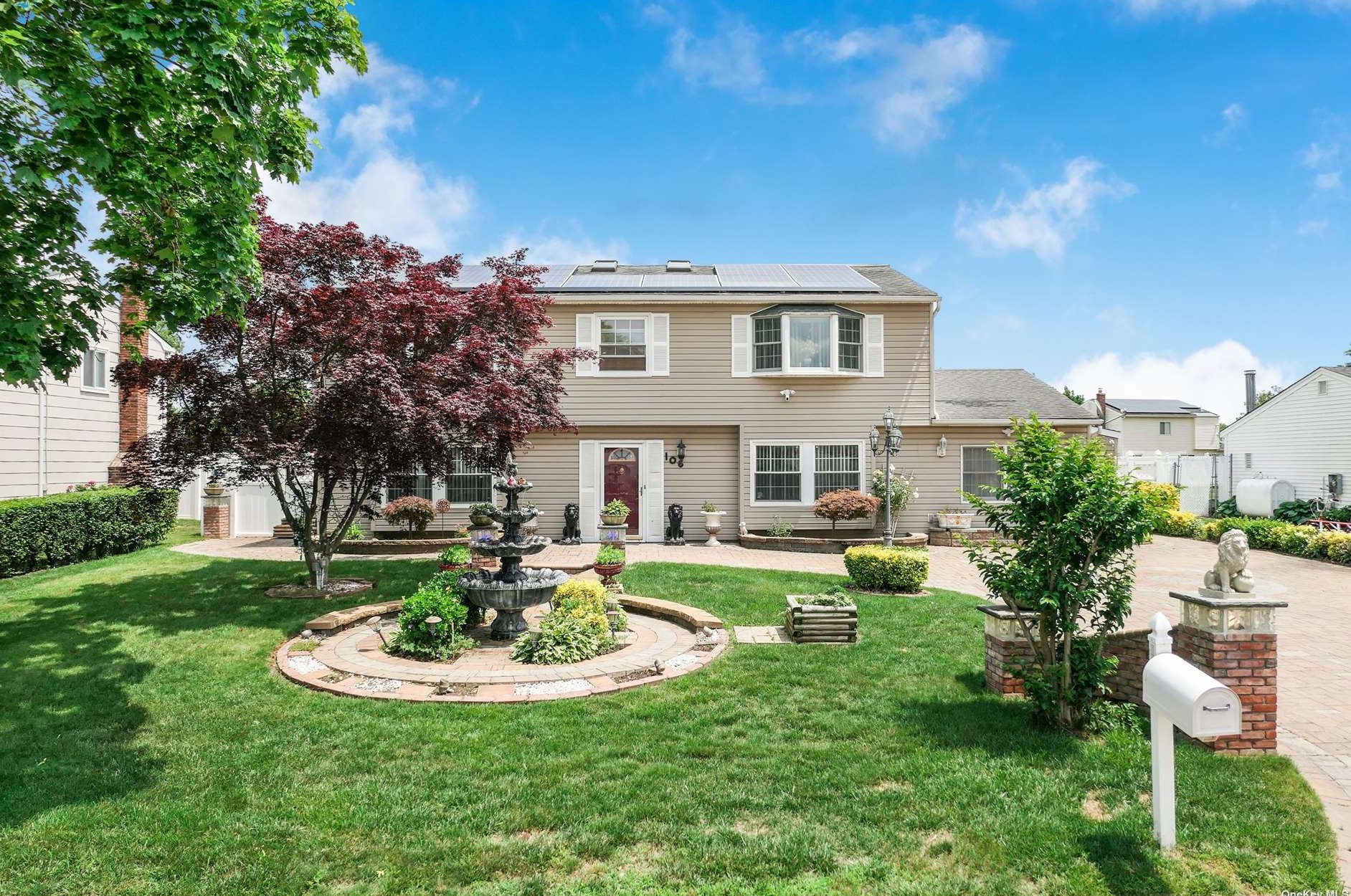106 Tarpon Ave, Gordon Heights, NY 11763-4428