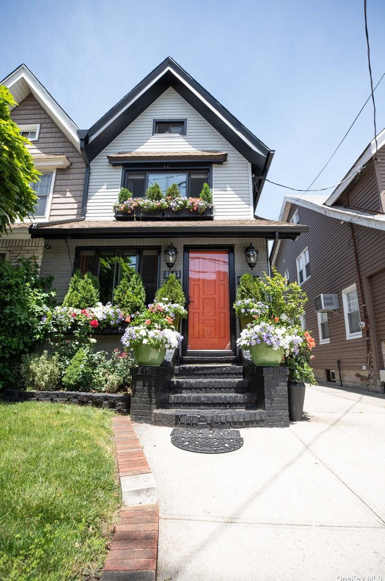3603 Glenwood Rd, Brooklyn, NY 11210-1944