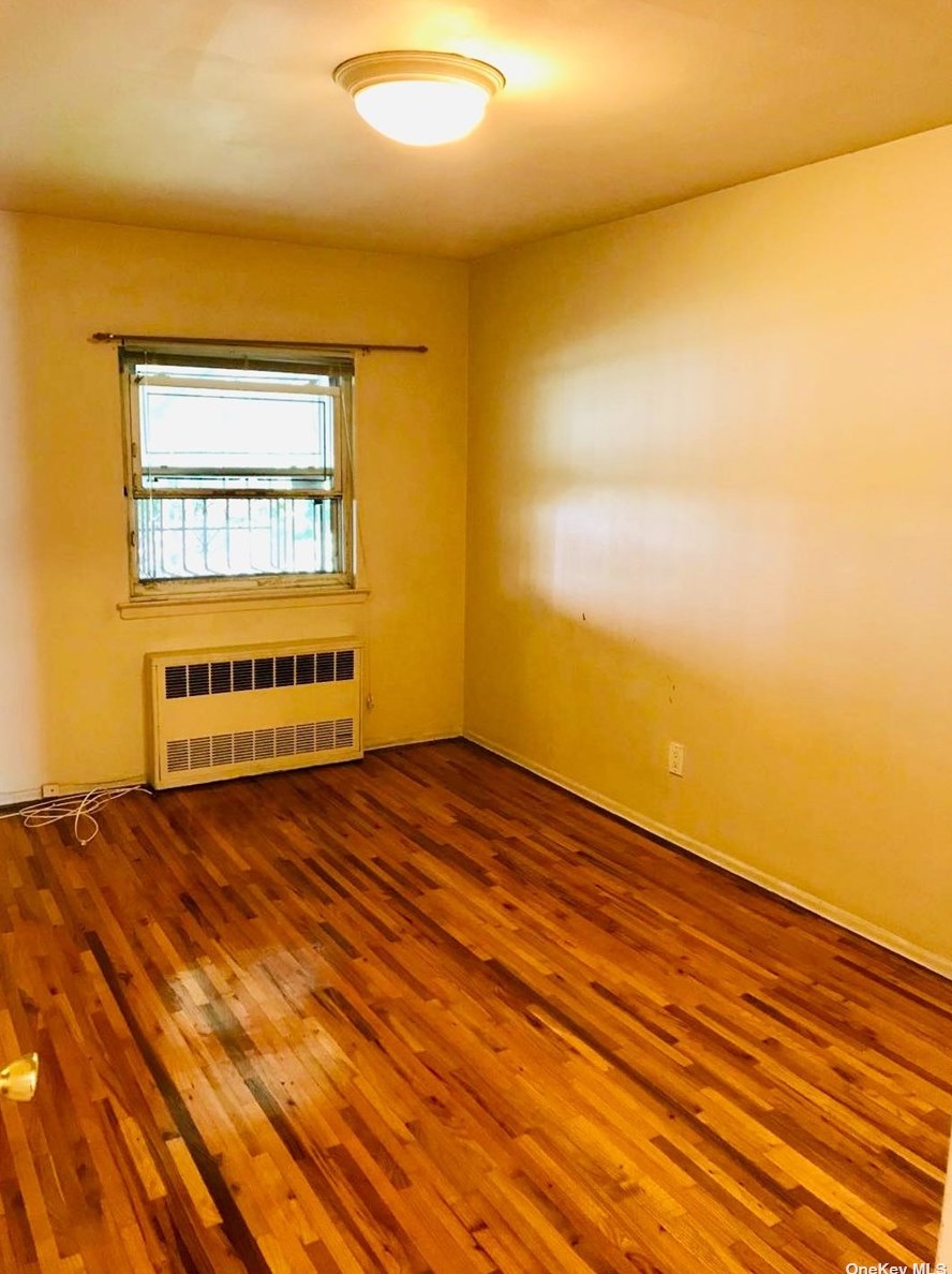 218-09 64th Ave #1st Fl, Flushing, NY 11364