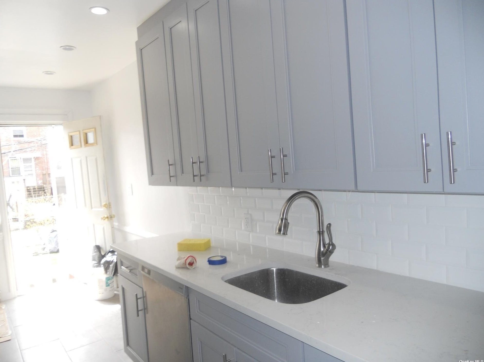 214-14 46th Rd, Flushing, NY 11361