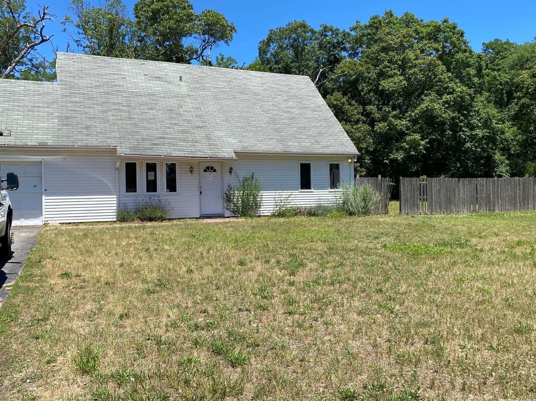 79 Hawkins Path, Coram, NY 11727-2920