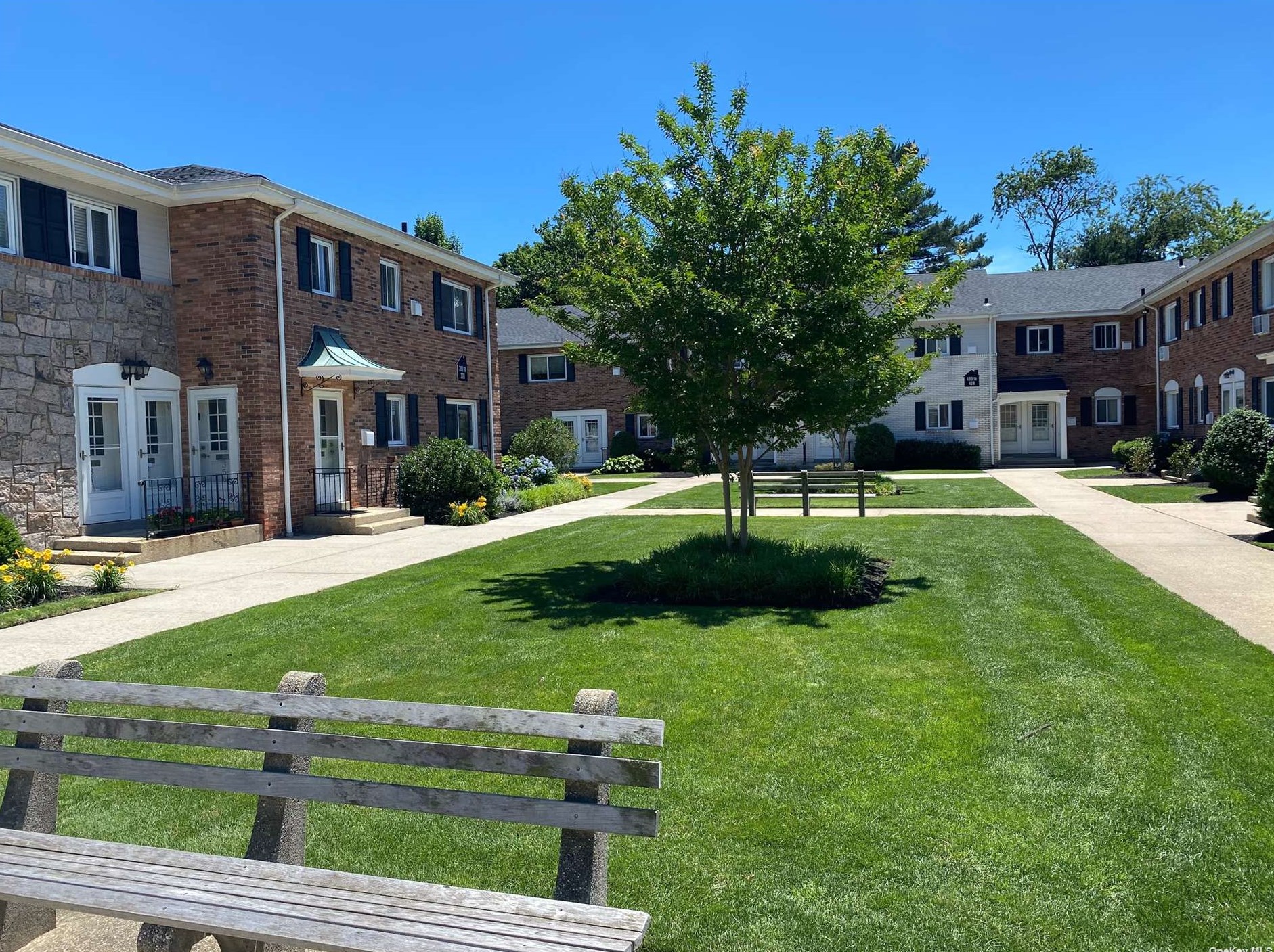 340 Dawson Ln, Muttontown, NY 11753