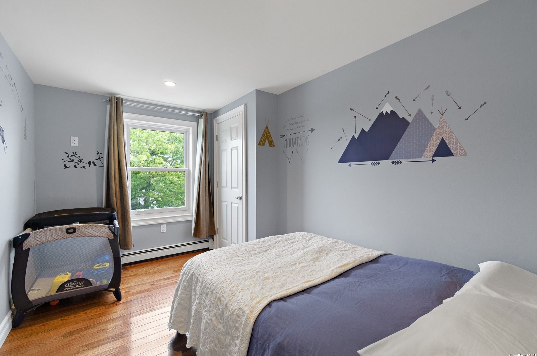 50 Pine St, East Atlantic Beach NY  11561-2115 exterior