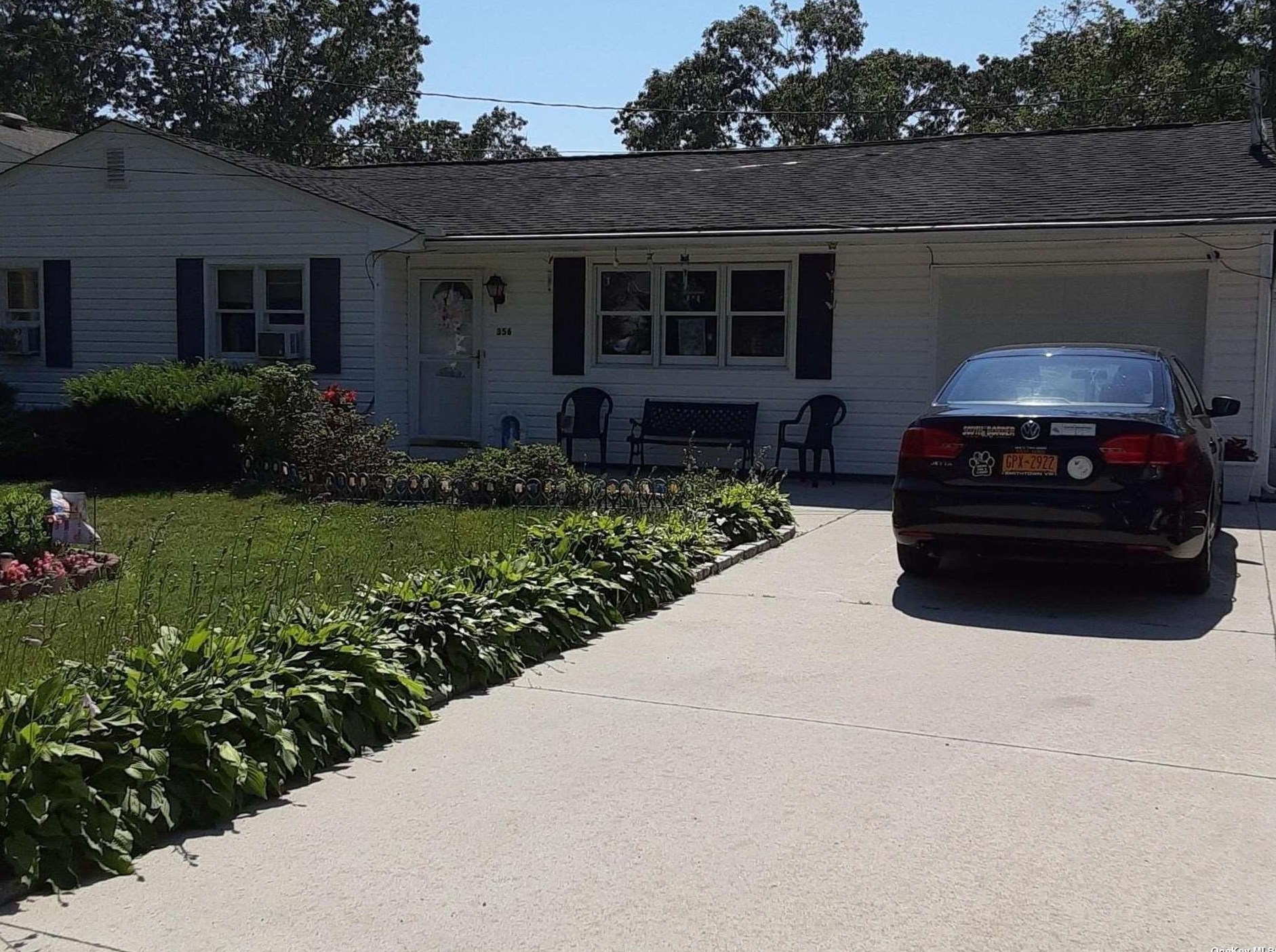 356 Dare Rd, Selden NY  11784-1418 exterior