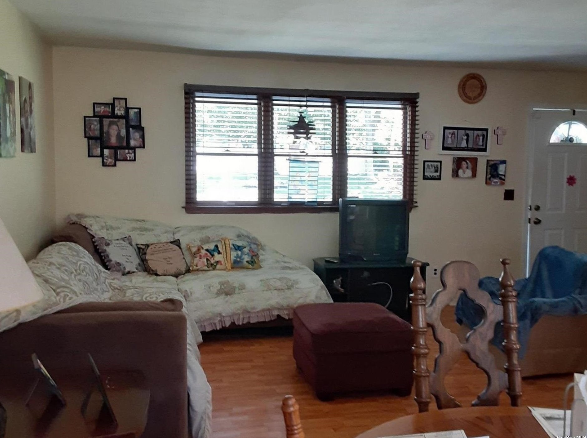 356 Dare Rd, Selden NY  11784-1418 exterior