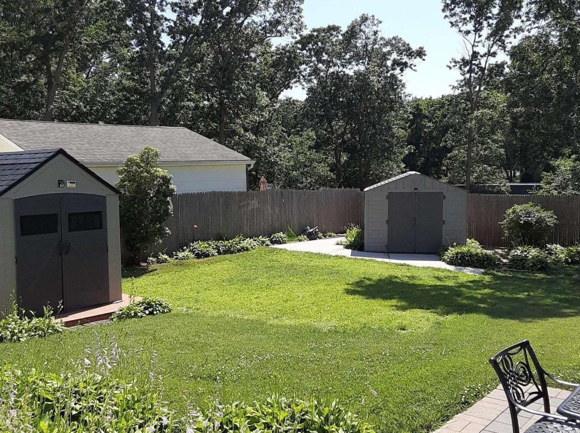 356 Dare Rd, Selden NY  11784-1418 exterior