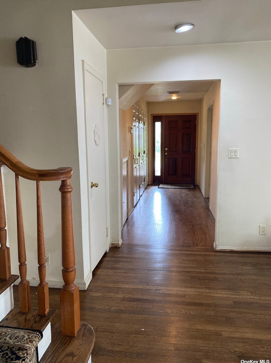 321 Hewlett Pkwy, Hewlett, NY 11557
