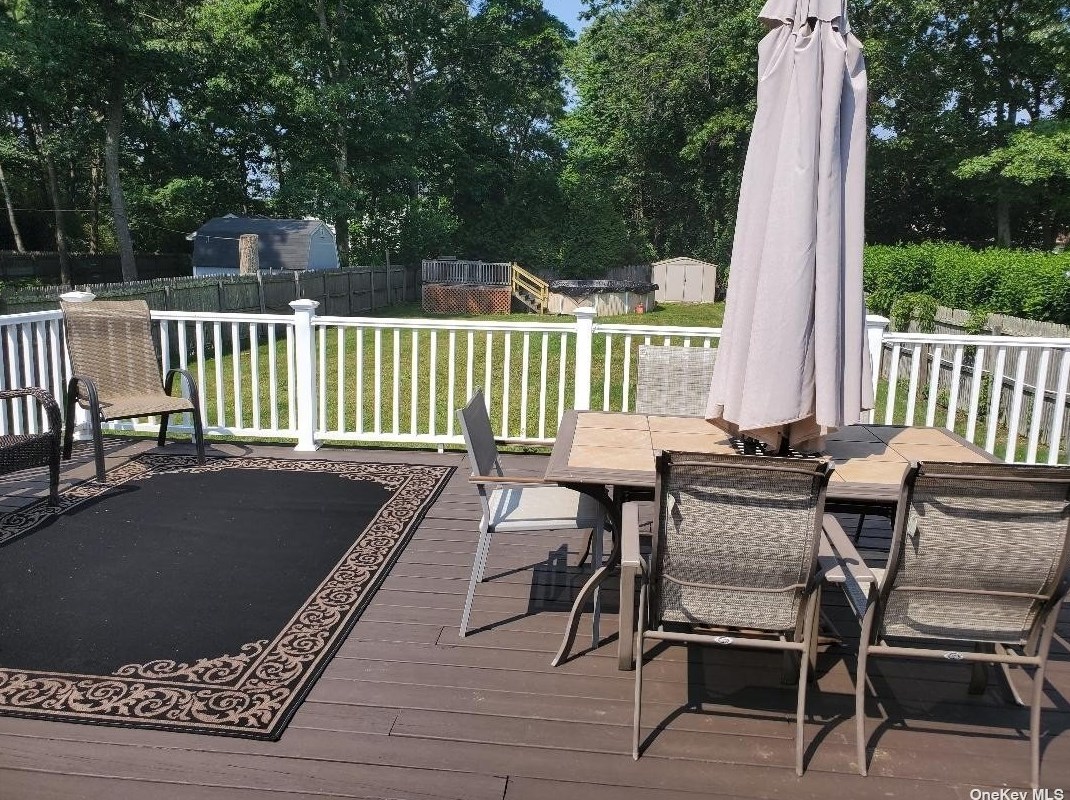 313 Revilo Ave, Smith Point NY 11967-1612 exterior