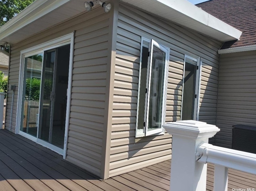 313 Revilo Ave, Smith Point NY 11967-1612 exterior