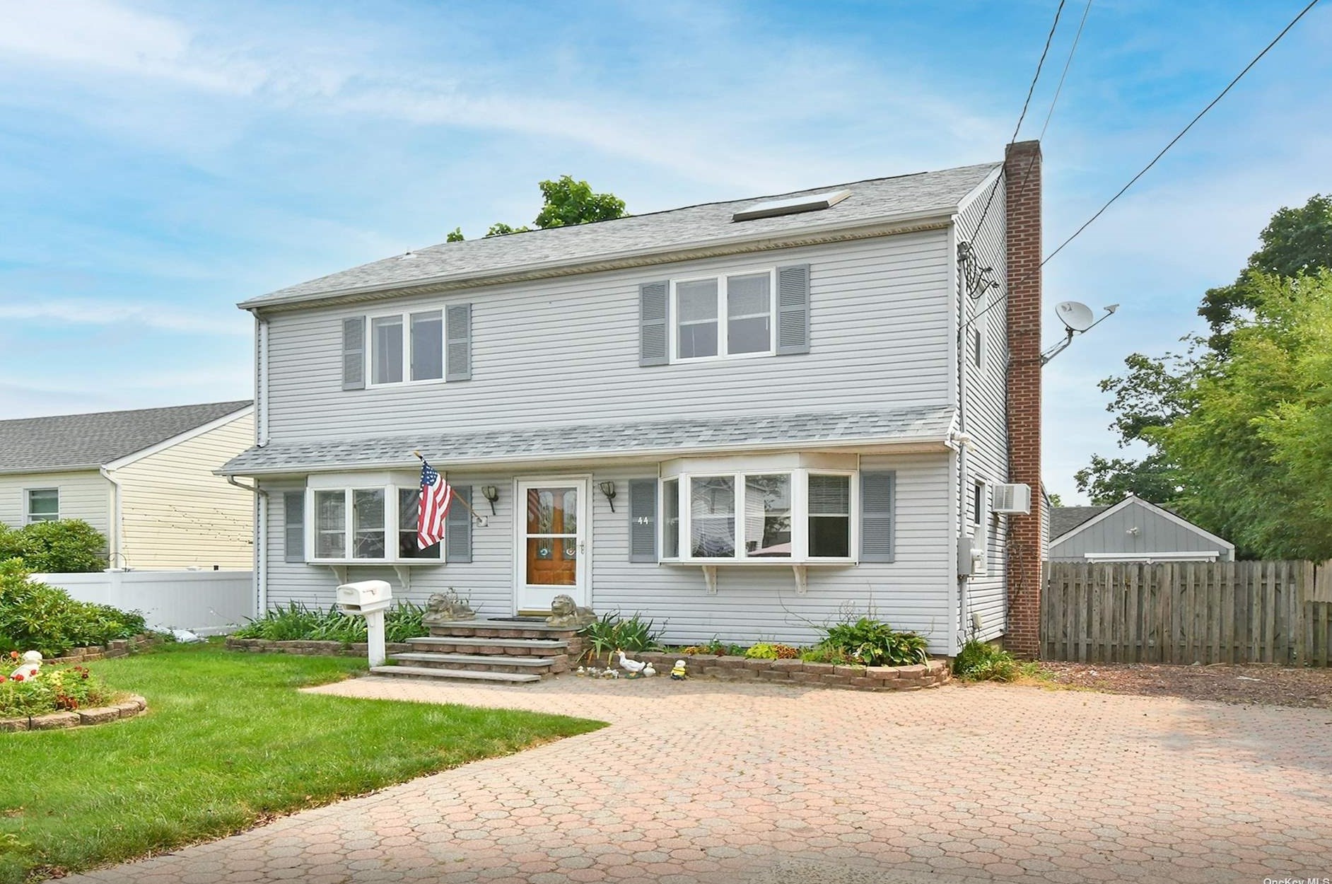 44 Alice Ct, Bethpage, NY 11714