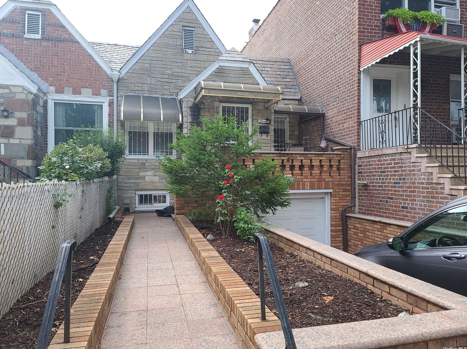 28-40 50th St, Flushing, NY 11377-7808
