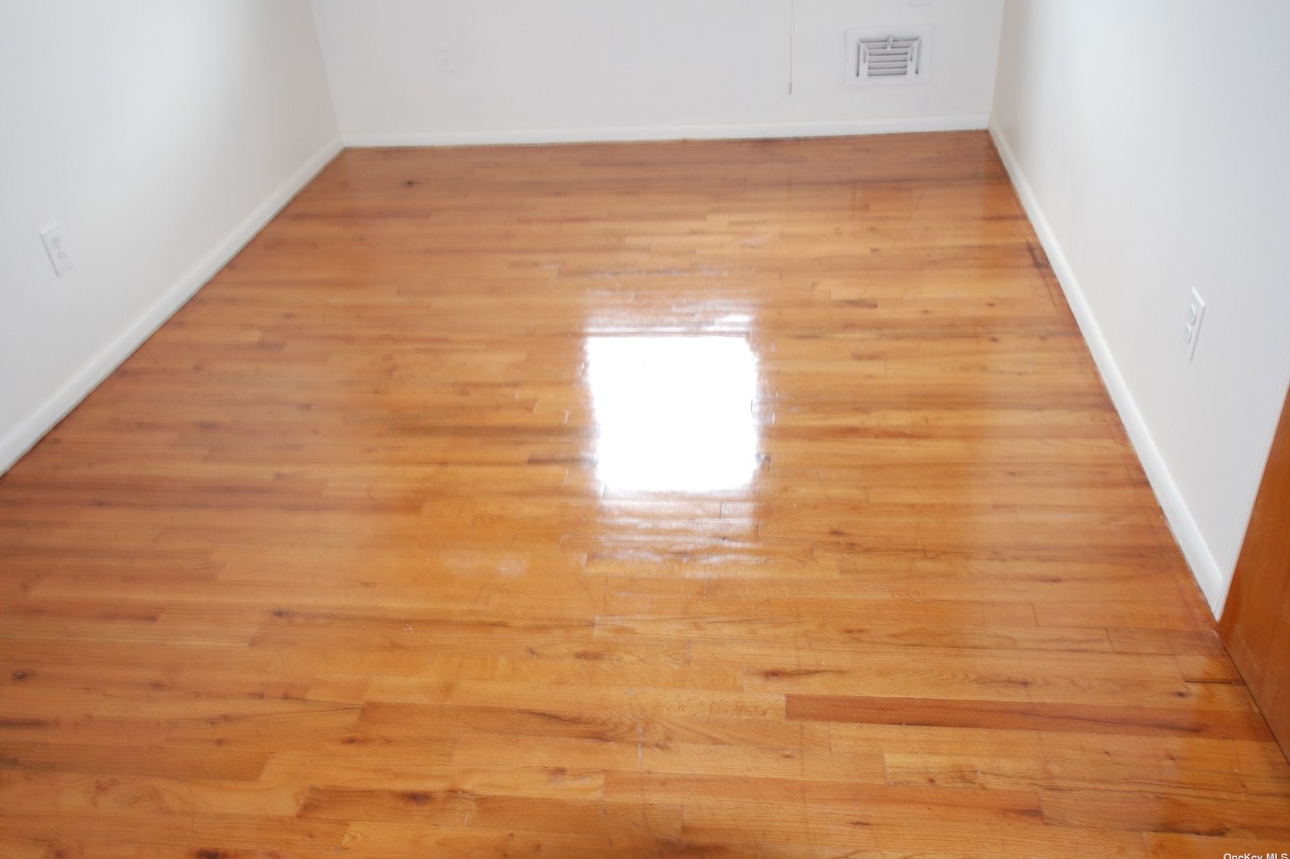 227-08 57th Rd #2nd Fl, Flushing, NY 11364