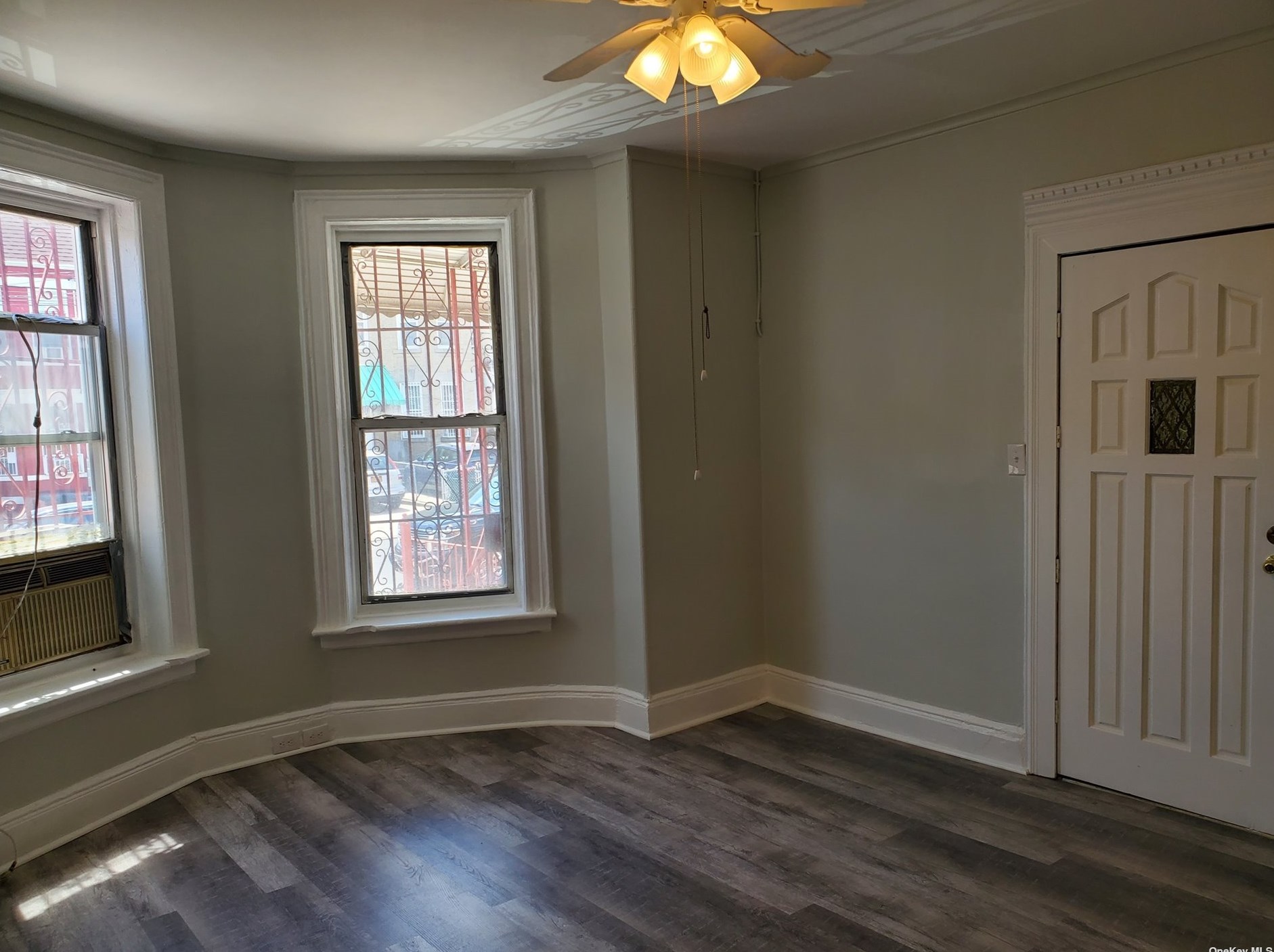 41-31 Ithaca St #1f, Flushing, NY 11373