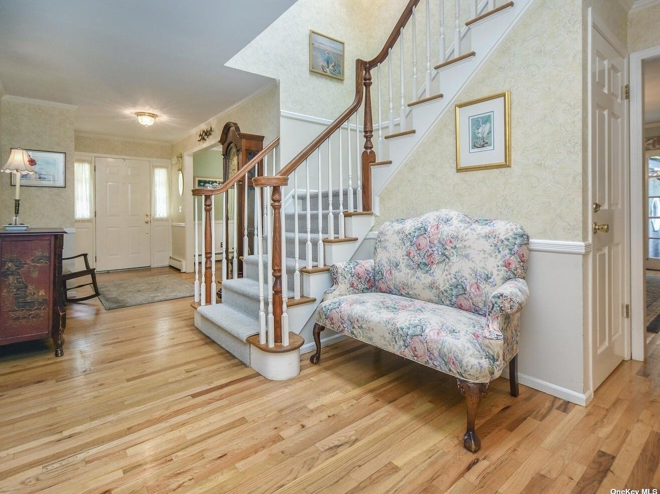 14 Tanglewood Ln, Sea Cliff, NY 11579
