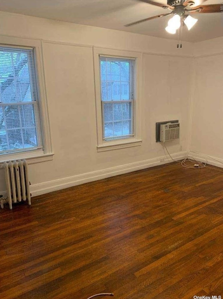 38 71st St, Flushing NY  11372-1005 exterior