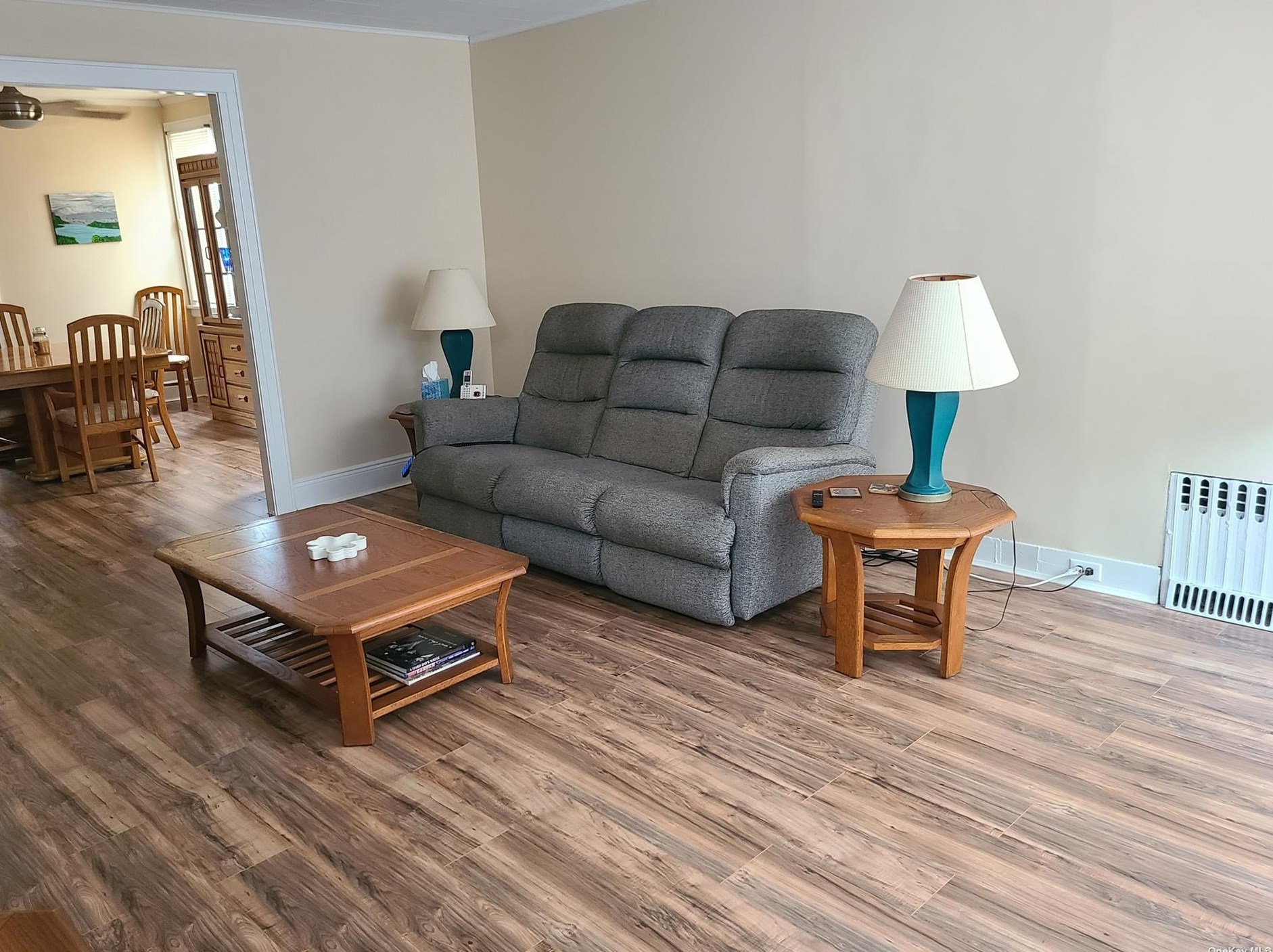 65-23 70th Ave, Flushing, NY 11385-5040