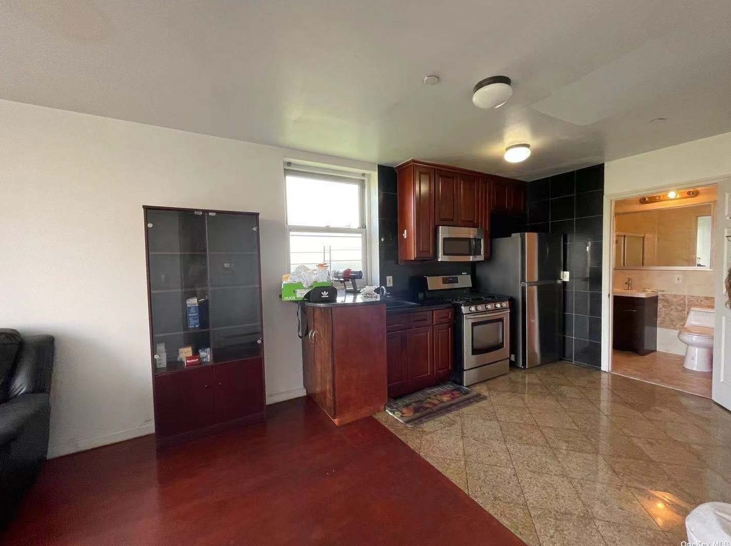 42-36 82nd St, Flushing, NY 11373