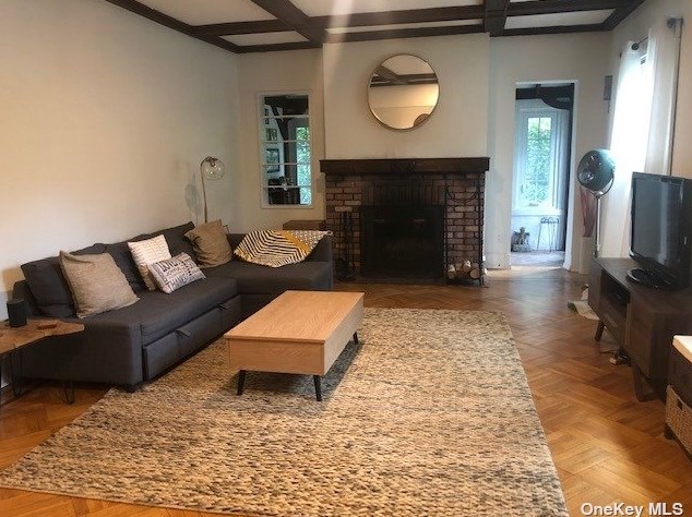 40-09 208th St, Flushing NY  11360-1120 exterior