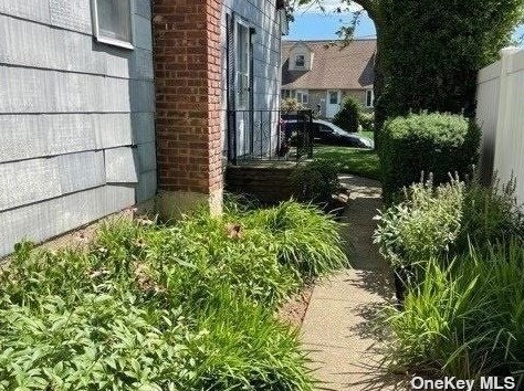 1268 Burton Ave, Floral Park, NY 11003