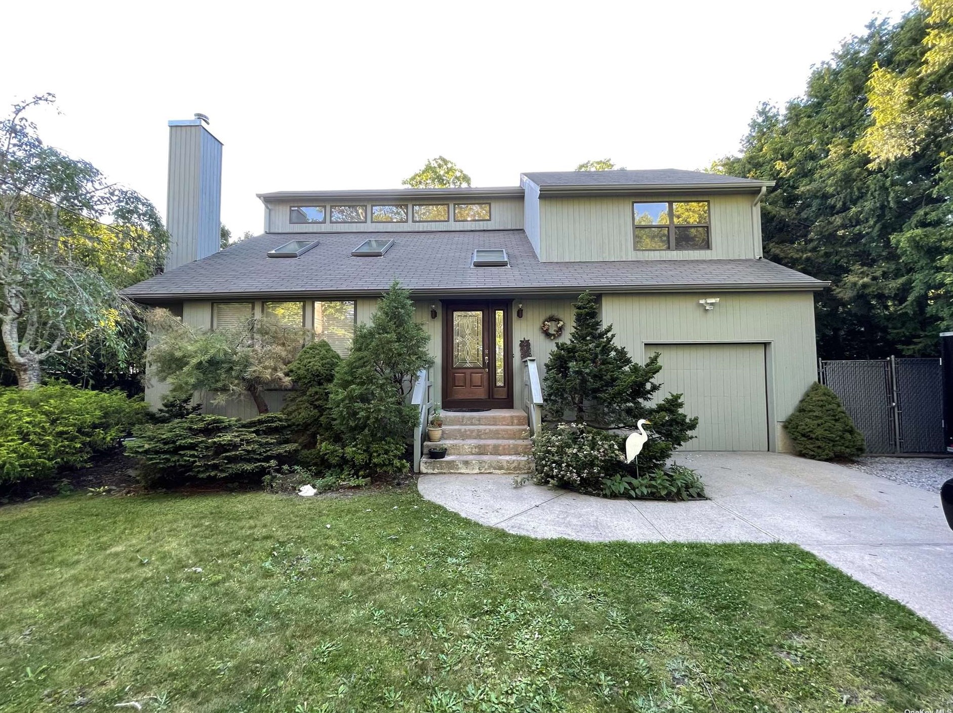 58 Crystal Beach Blvd, Moriches, NY 11955