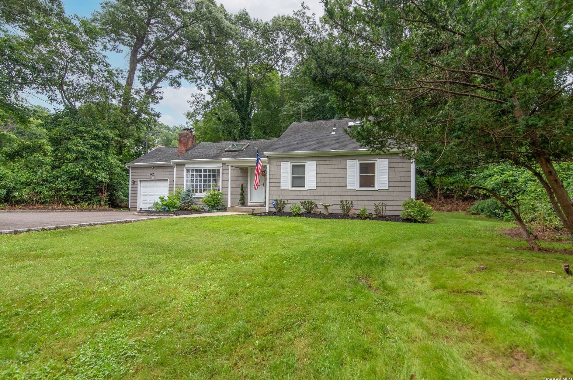152 Christian Ave, Stonybrook, NY 11790-1214