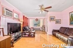 42-15 76th St, Flushing, NY 11373-1223